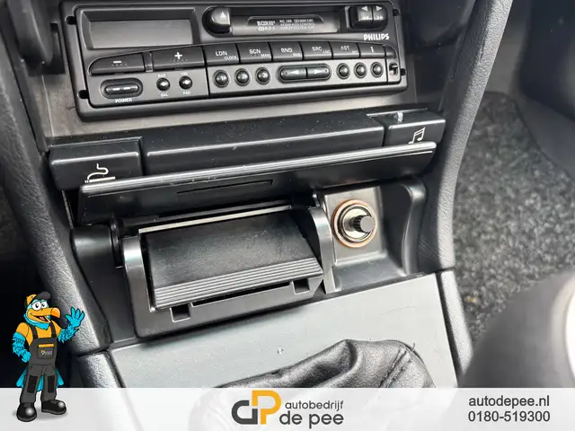 Peugeot 405 view 11