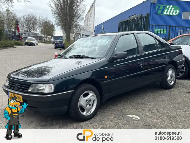 Peugeot 405 view 2
