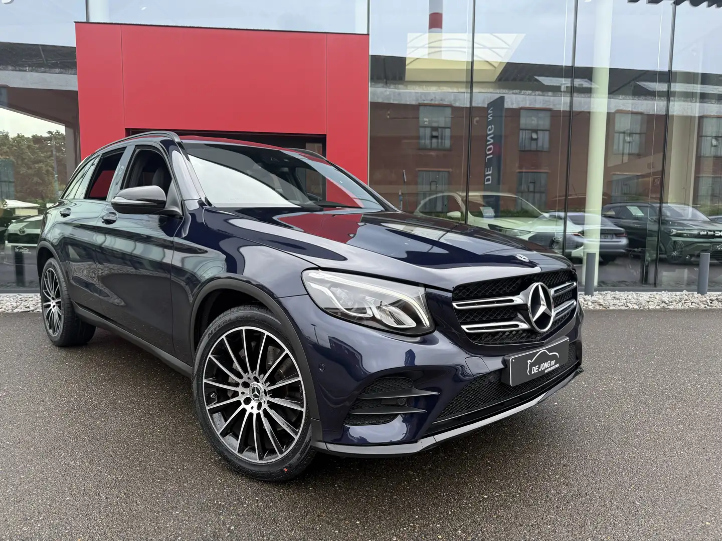 Mercedes-Benz GLC 250 4Matic 9G-TRONIC AMG Line - 2