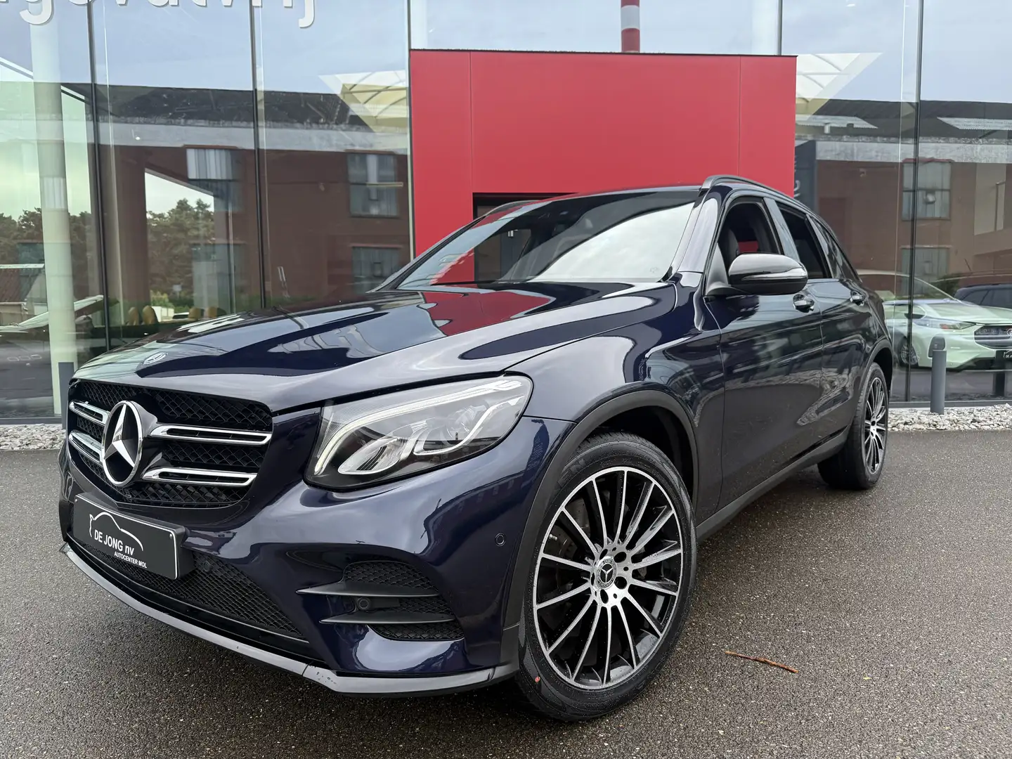 Mercedes-Benz GLC 250 4Matic 9G-TRONIC AMG Line - 1