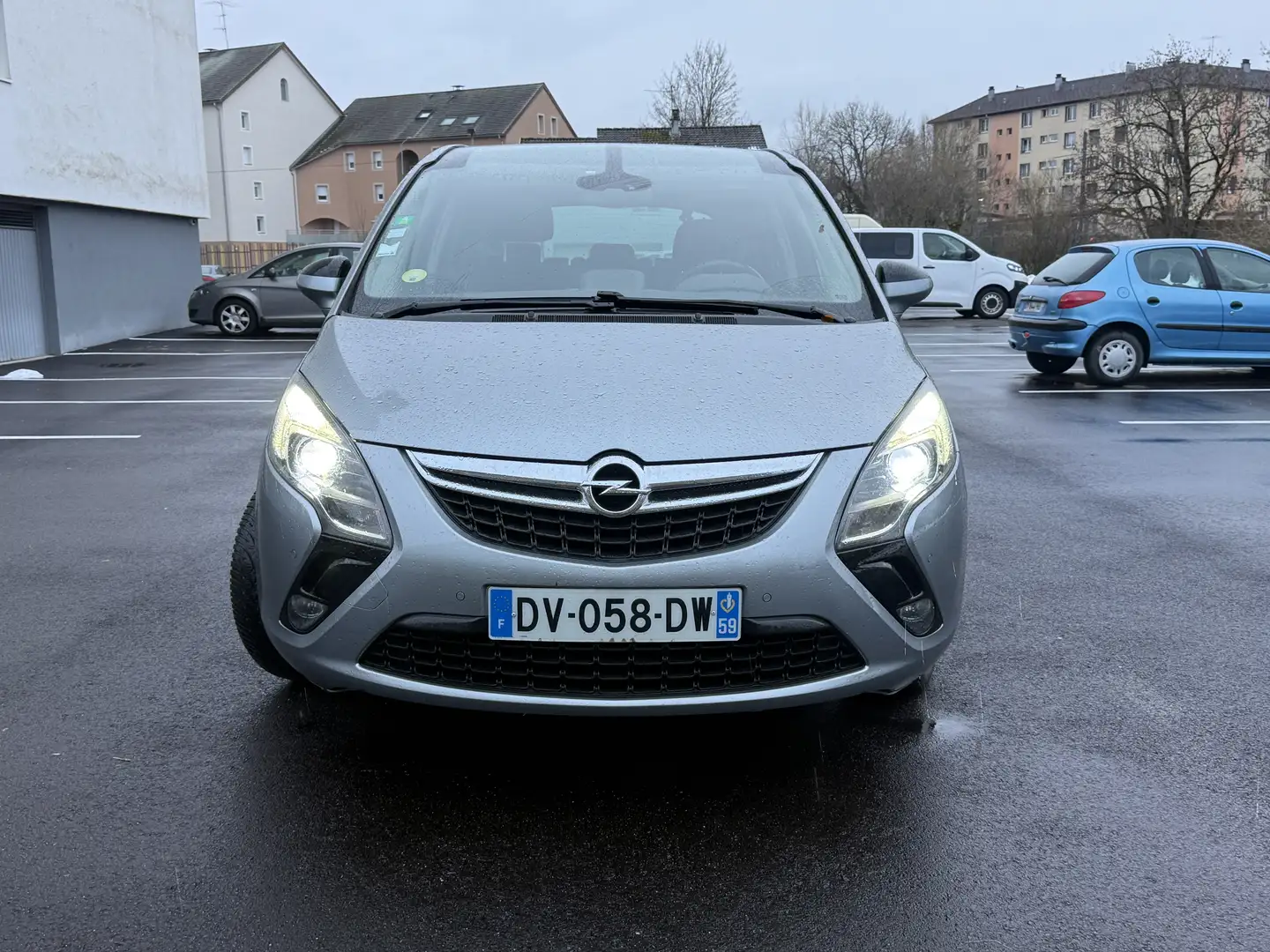 Opel Zafira Tourer 2.0 CDTI 170 ch Start/Stop EcoFlex Cosmo Pack Gris - 2