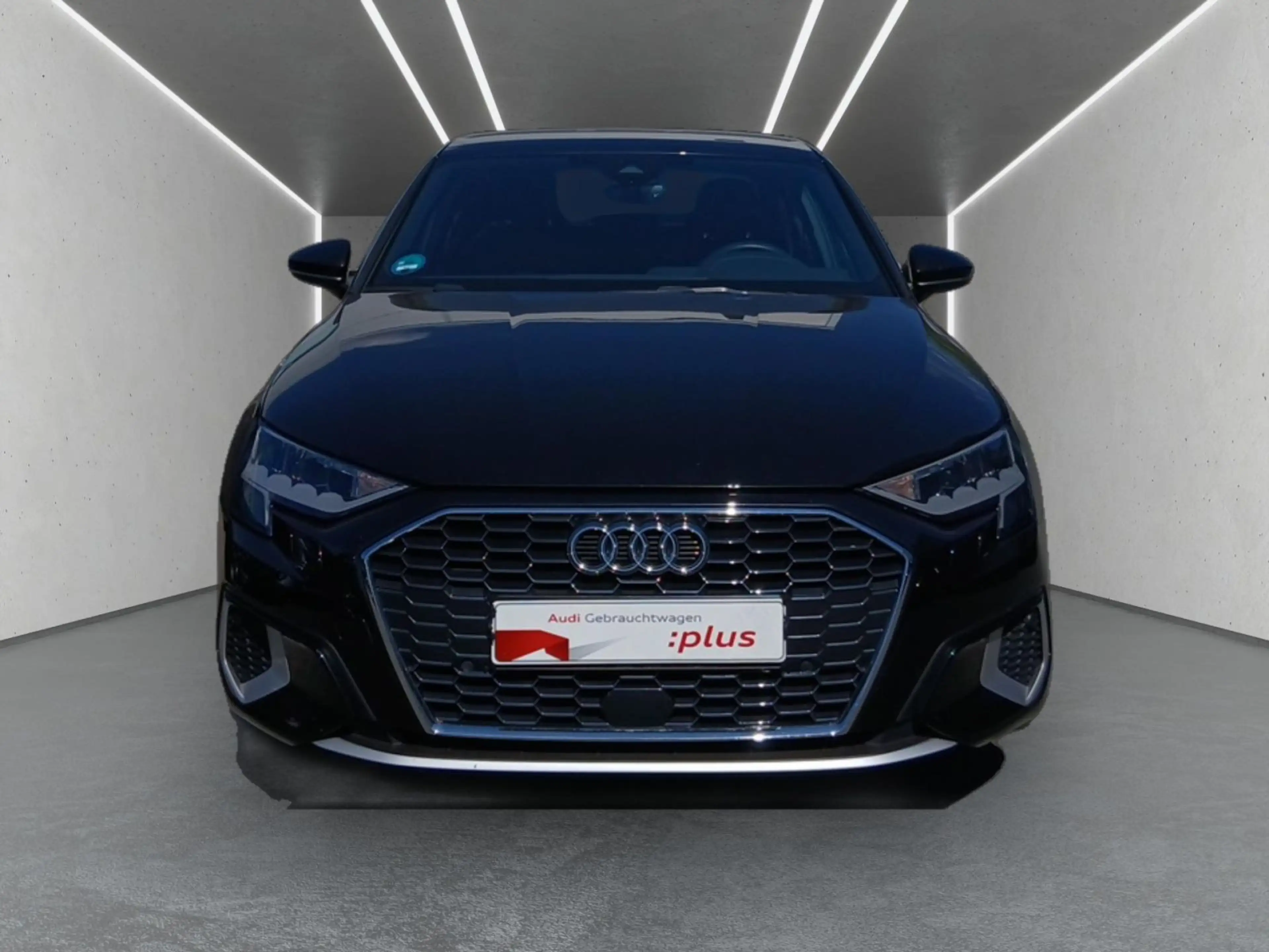 Audi A3 A3 Lim. 30 TFSI Adv. S tronic *ACC*R-CAM*NAV+* — photo 4