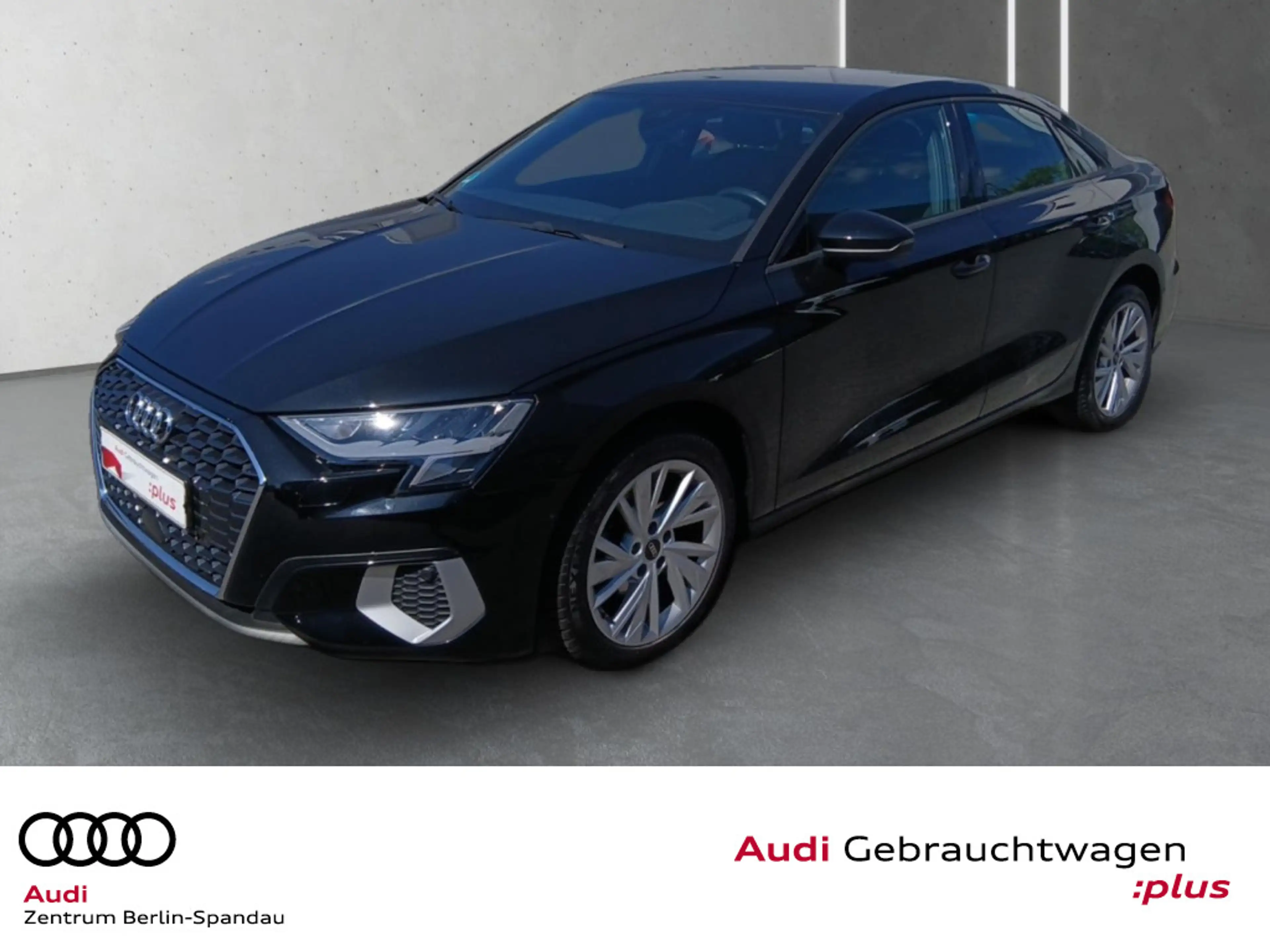 Audi A3 A3 Lim. 30 TFSI Adv. S tronic *ACC*R-CAM*NAV+*
