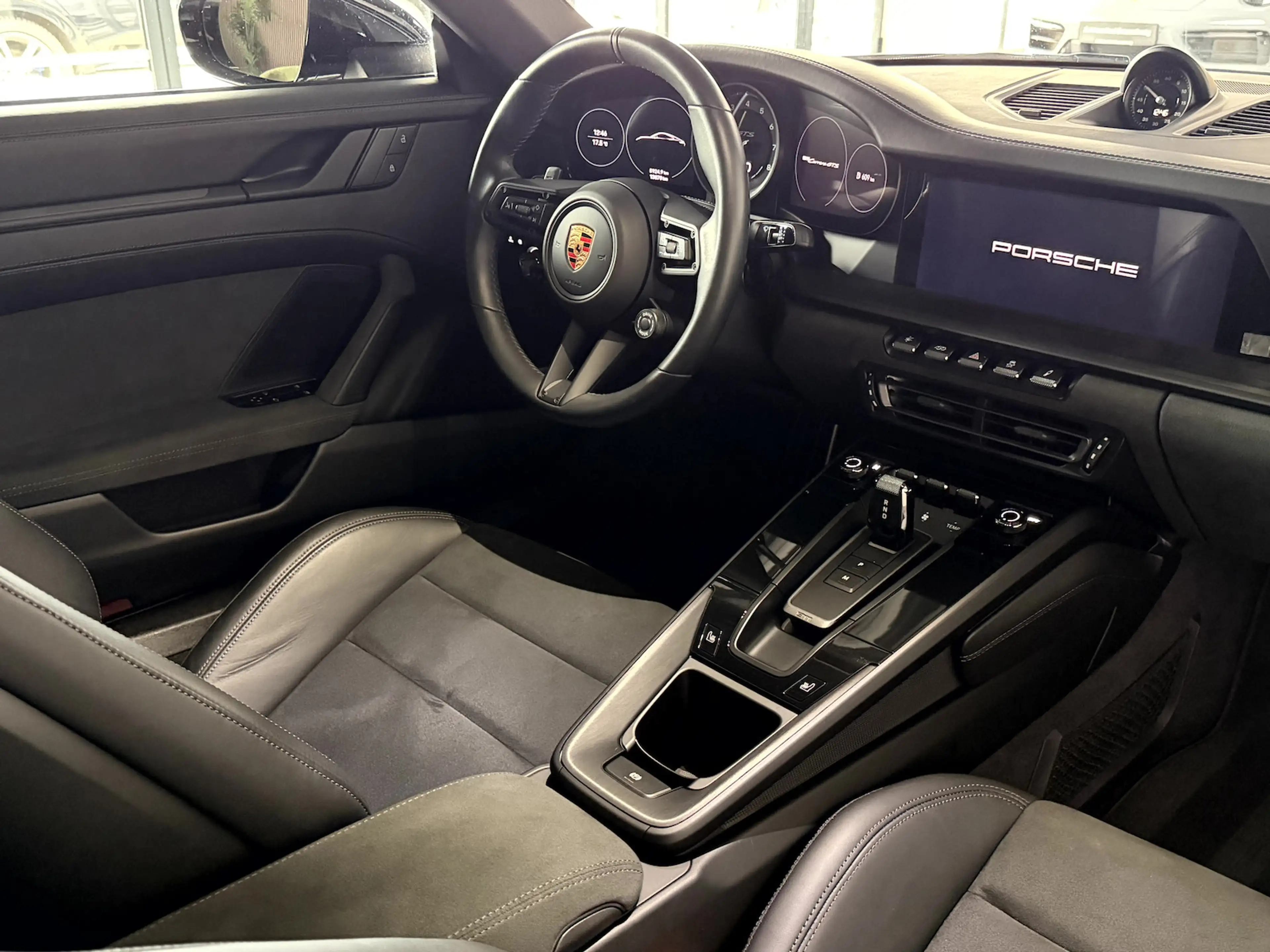 Porsche 992 Carrera GTS*Chrono*BOSE*Lift*Approved* — photo 11