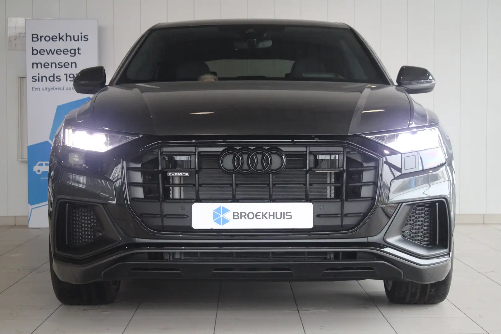 Audi Q8 60 TFSI e quattro Pro Line S Competition 490-PK | Grigio - 2