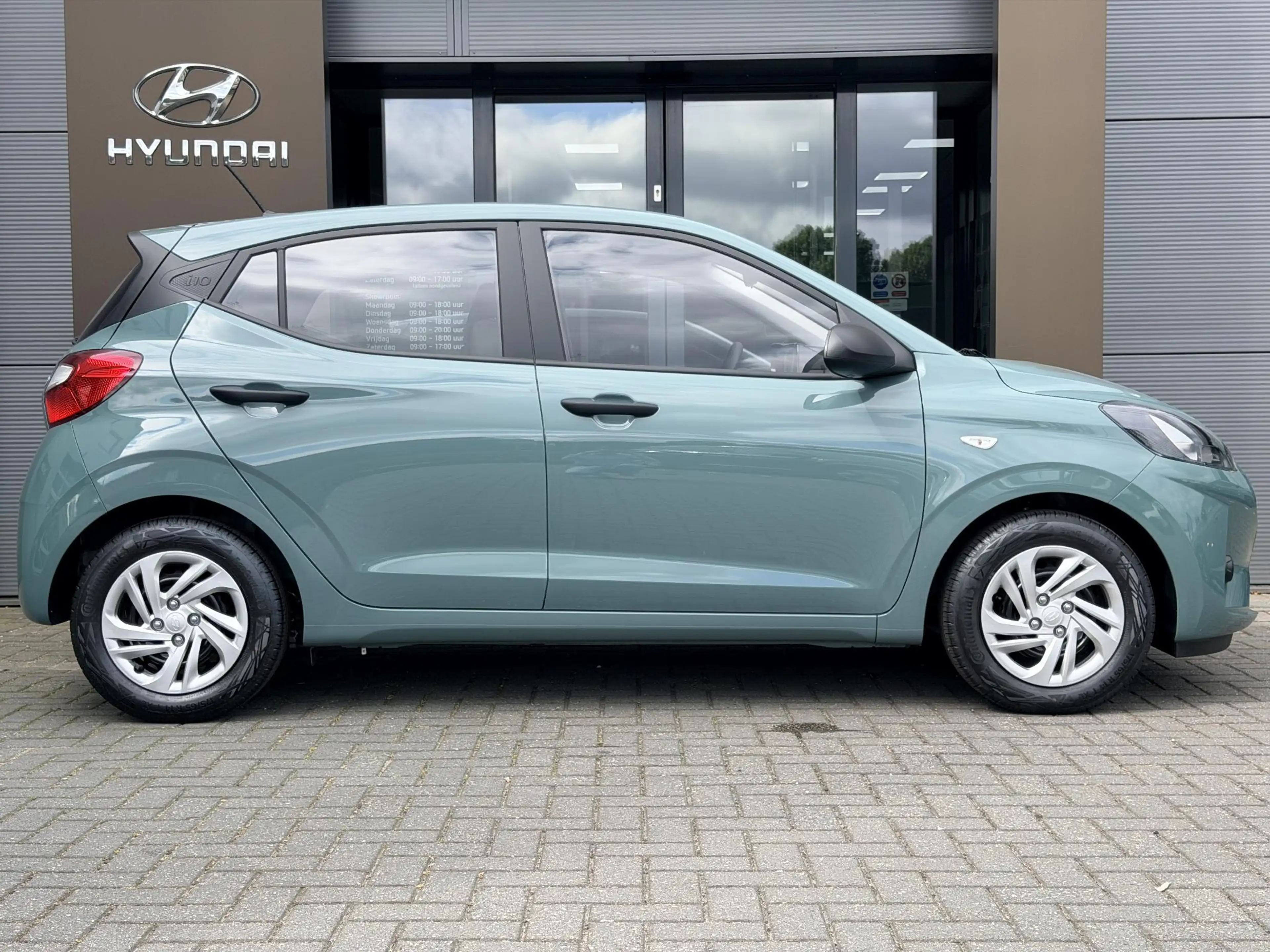 Hyundai i10 1.0 Comfort / Navigatie / Cruise Control / Apple C — photo 9