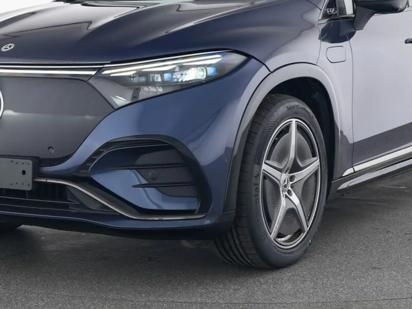 Mercedes-Benz EQE SUV EQS 580 4M SUV AMG Business Class FondEnter HinterachsL Blau - 2