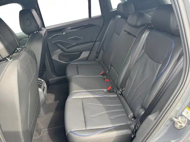 Volkswagen Tiguan view 10