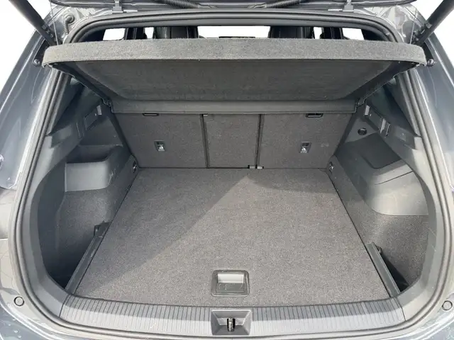 Volkswagen Tiguan view 14