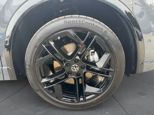 Volkswagen Tiguan view 15