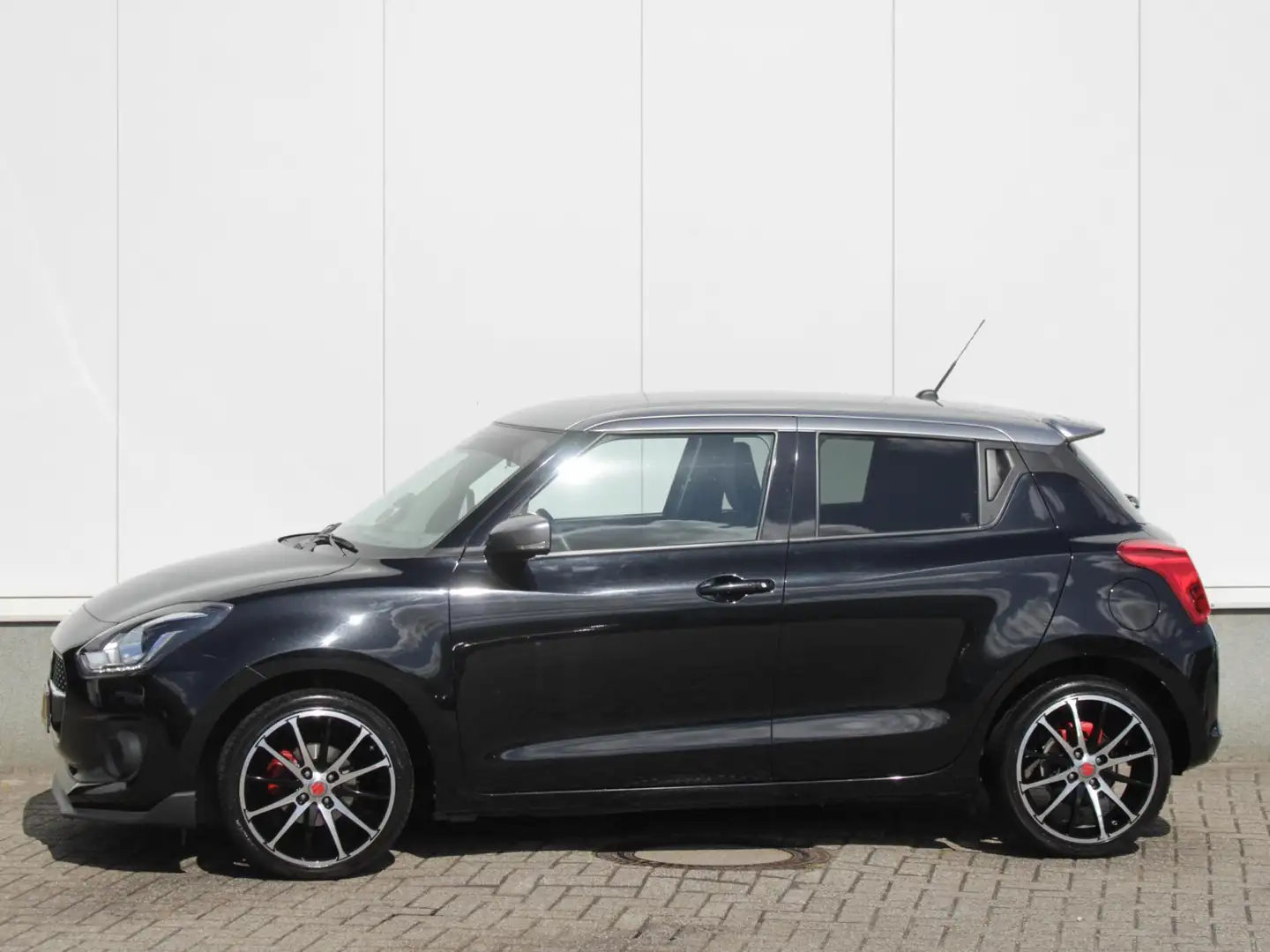 Suzuki Swift 1.0 Stijl Automaat | Navi | Cruise | Camera | Lm-V Zwart - 2