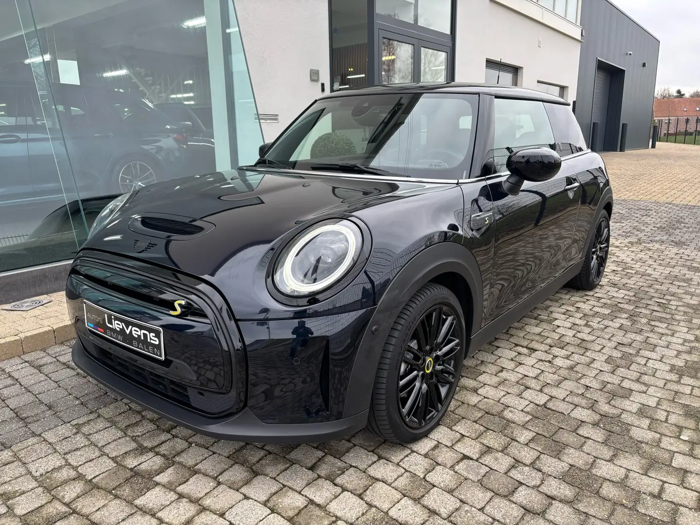 MINI Cooper SE Yours Leder Panodak HUD ACC CAM Zetel+stuur werw Noir - 1