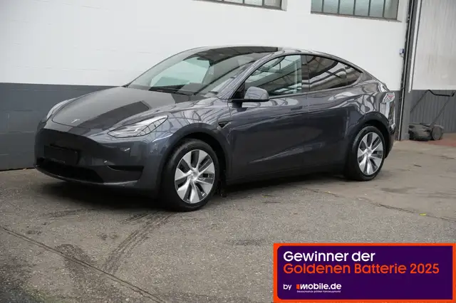Tesla Model Y Standard Range RWD *AHK*