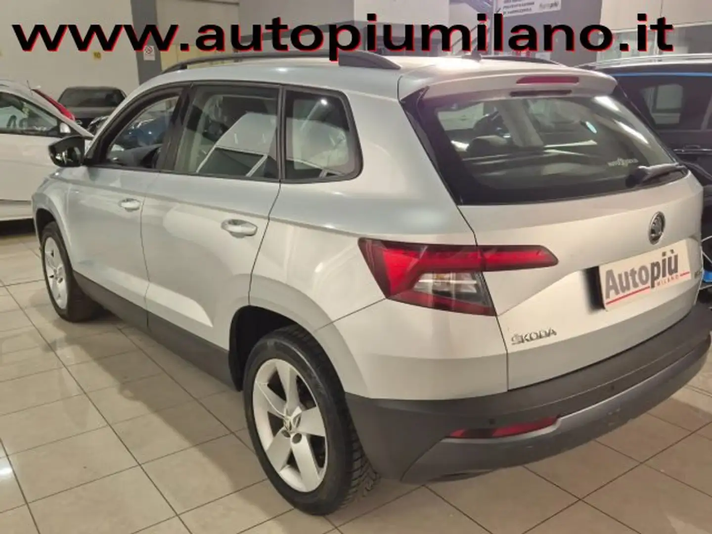 Skoda Karoq Karoq 1.6 tdi Style dsg Grau - 2