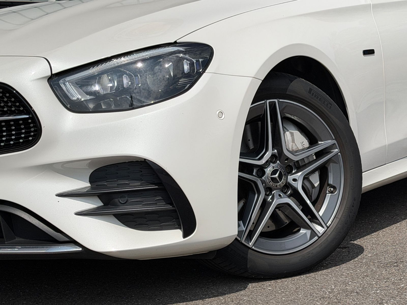 Mercedes-Benz E 300 e T-Modell AMG|PANO|BURMESTER|SOFT-CLOSE| — photo 5