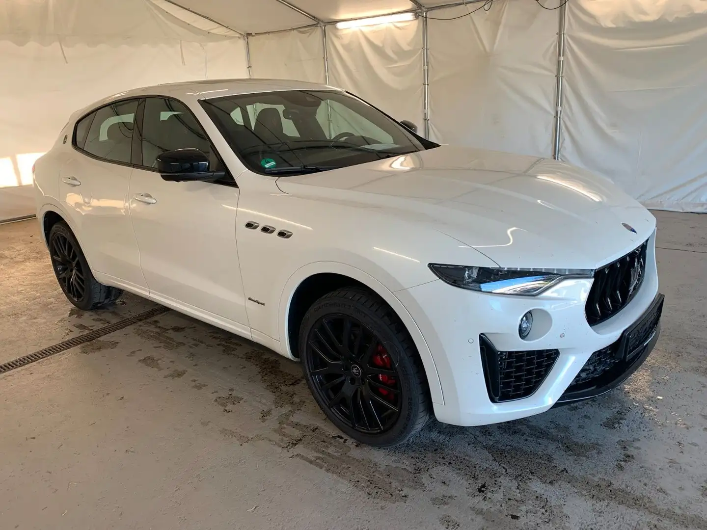 Maserati Levante GranSport S Q4 Matrix 21" ACC+S Pano Kam Weiß - 2