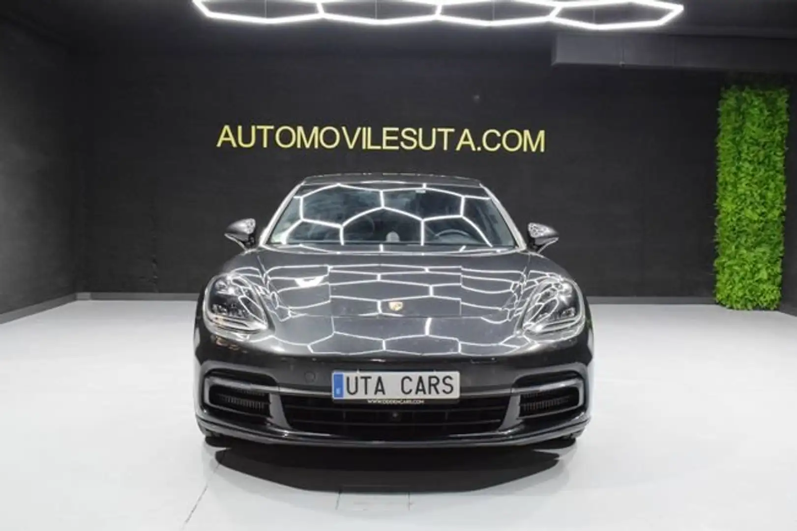 Porsche Panamera 4S Diesel Aut. Grau - 2