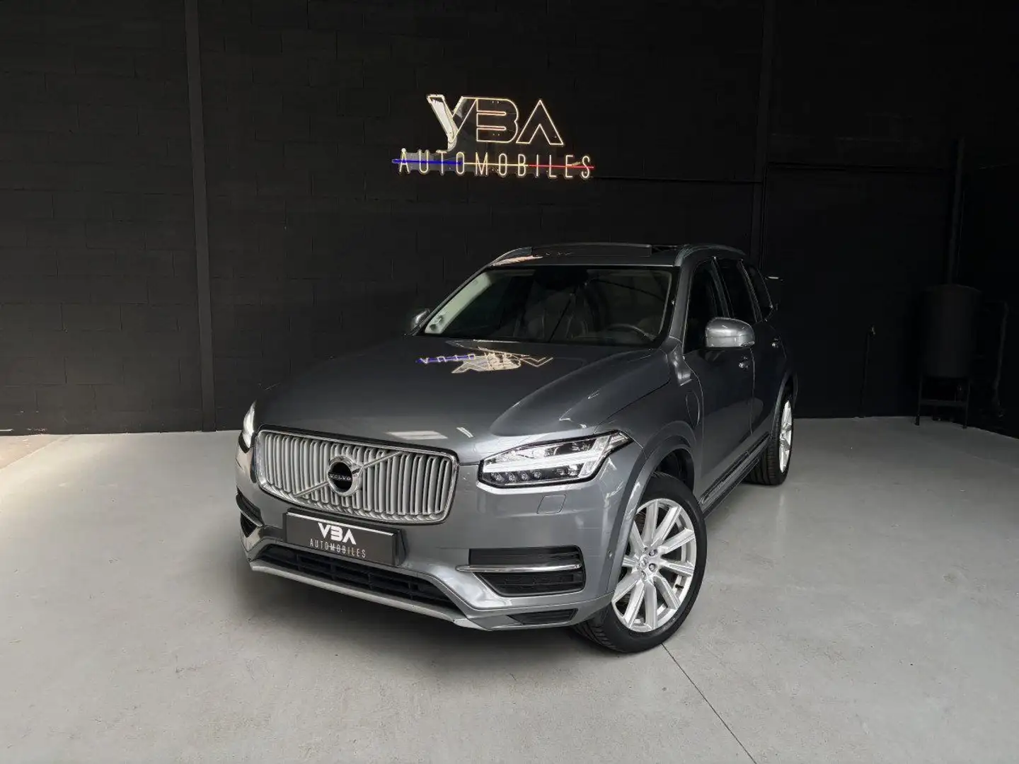 Volvo XC90 (2) 2.0 T8 Twin Engine AWD Inscription Luxe Gris - 2