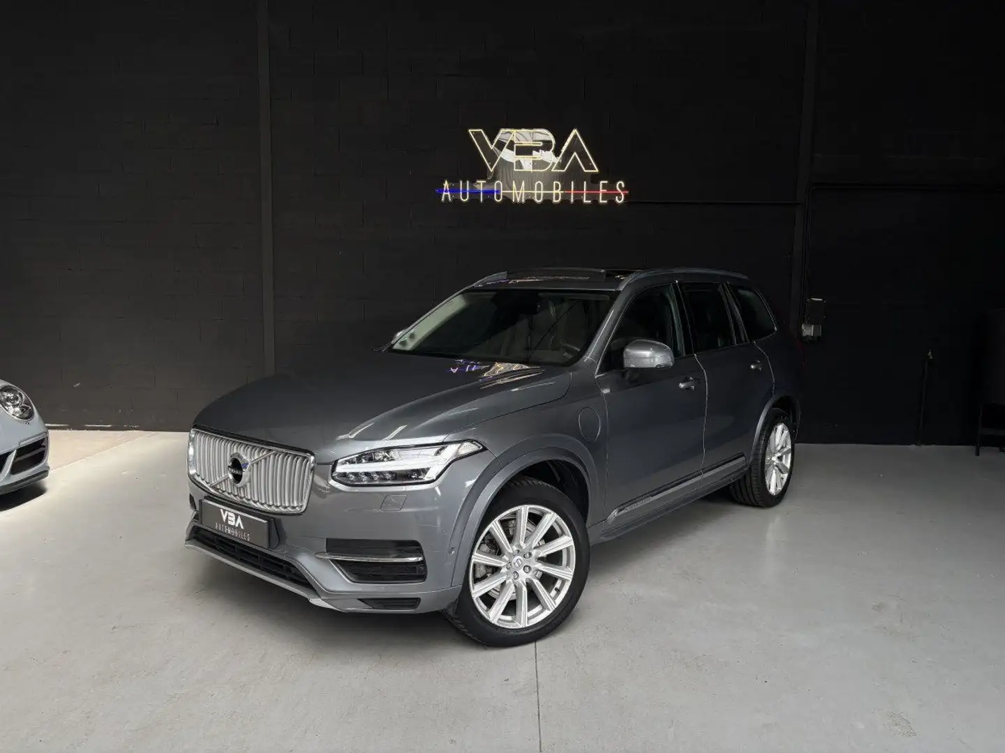Volvo XC90 (2) 2.0 T8 Twin Engine AWD Inscription Luxe Gris - 1