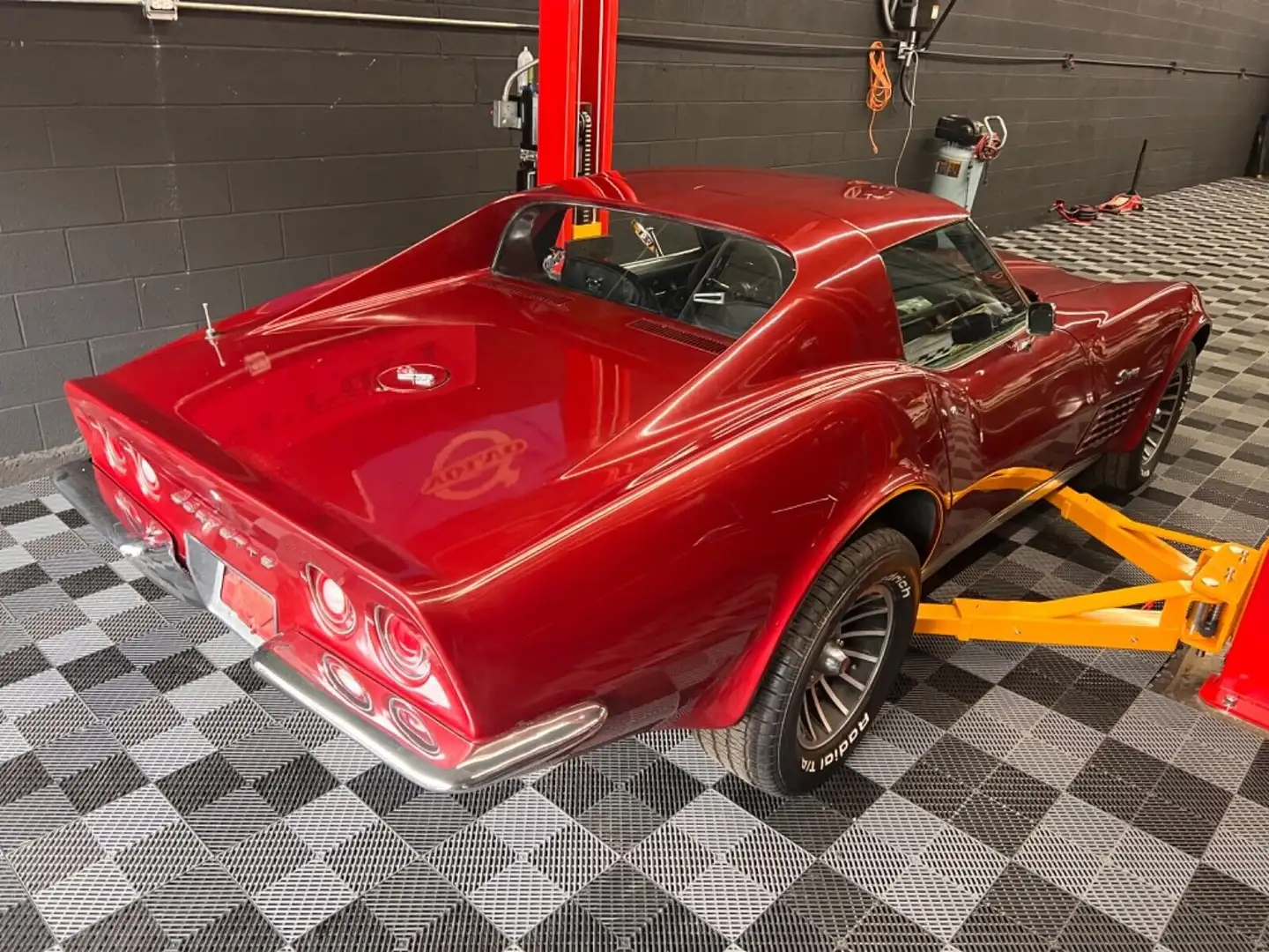 Corvette C3 T-Top Rouge - 2