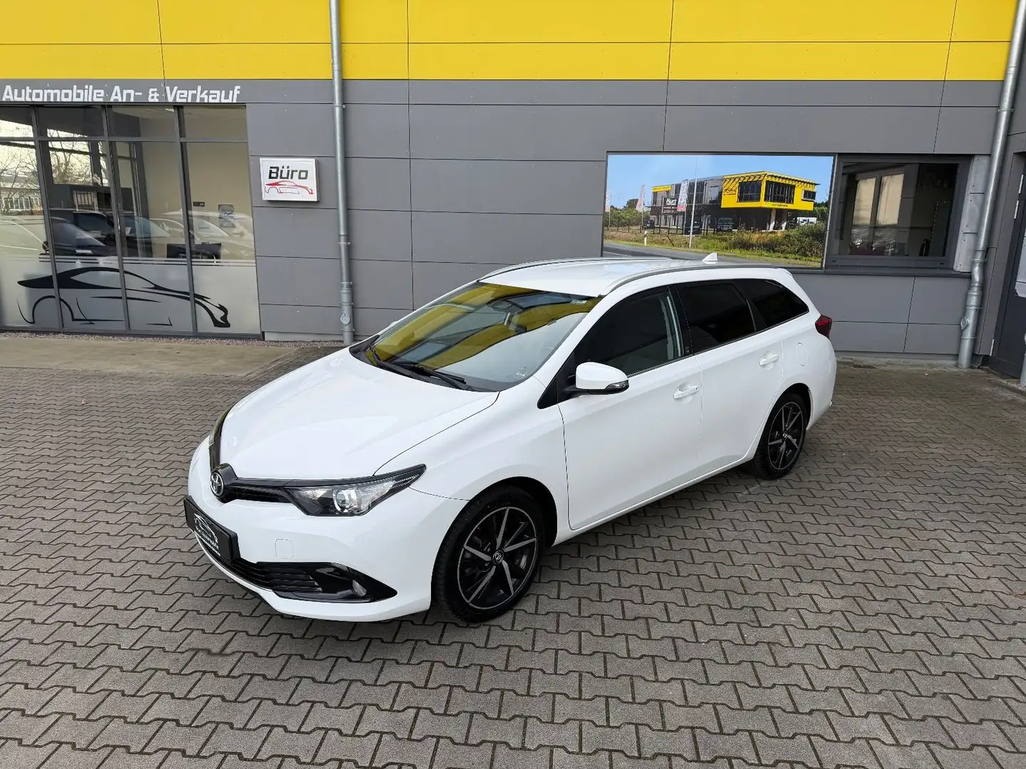 Toyota Auris Touring Sports Team D/KAMERA/ALLWETTER Blanc - 1