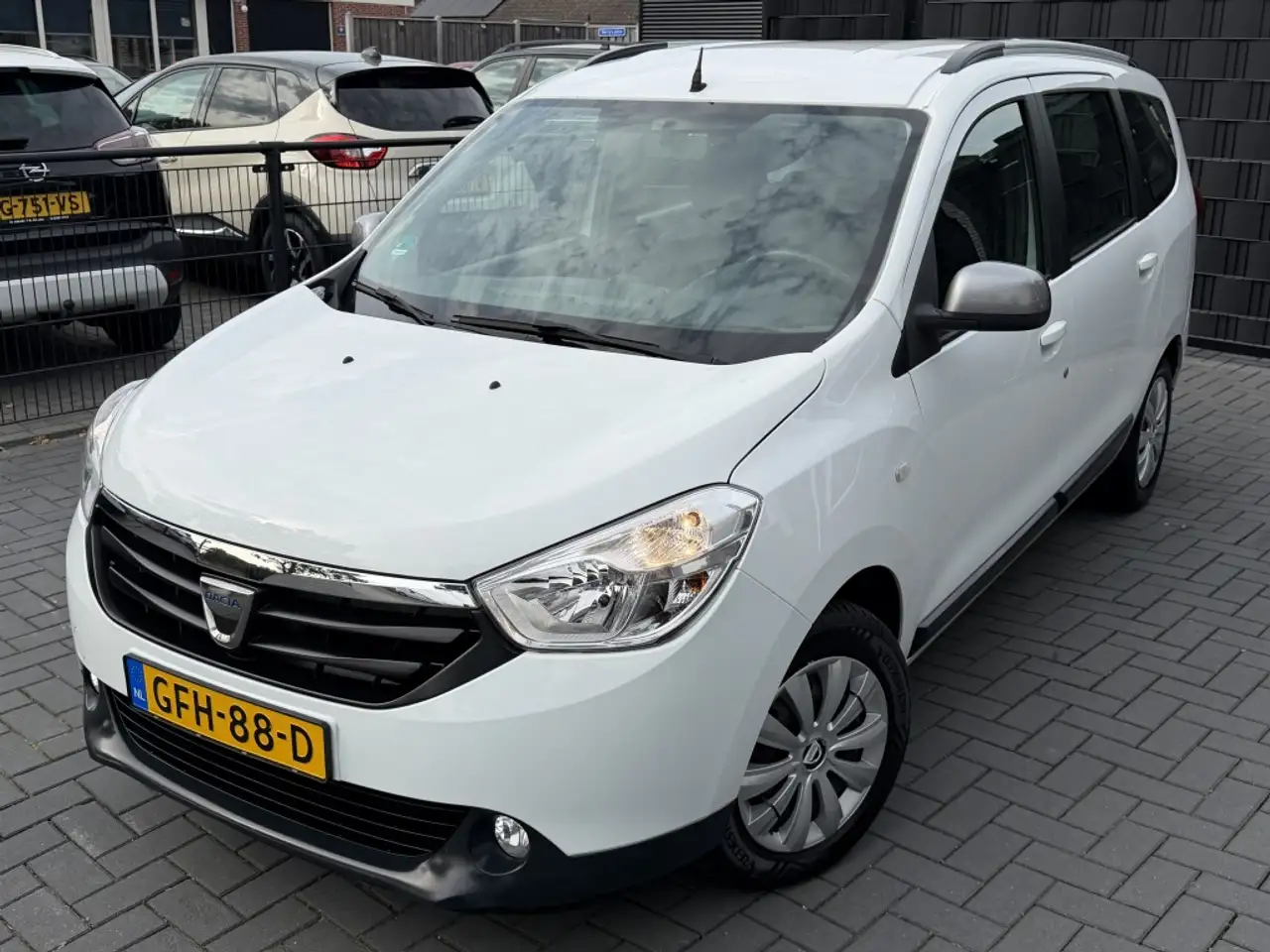 Dacia Lodgy