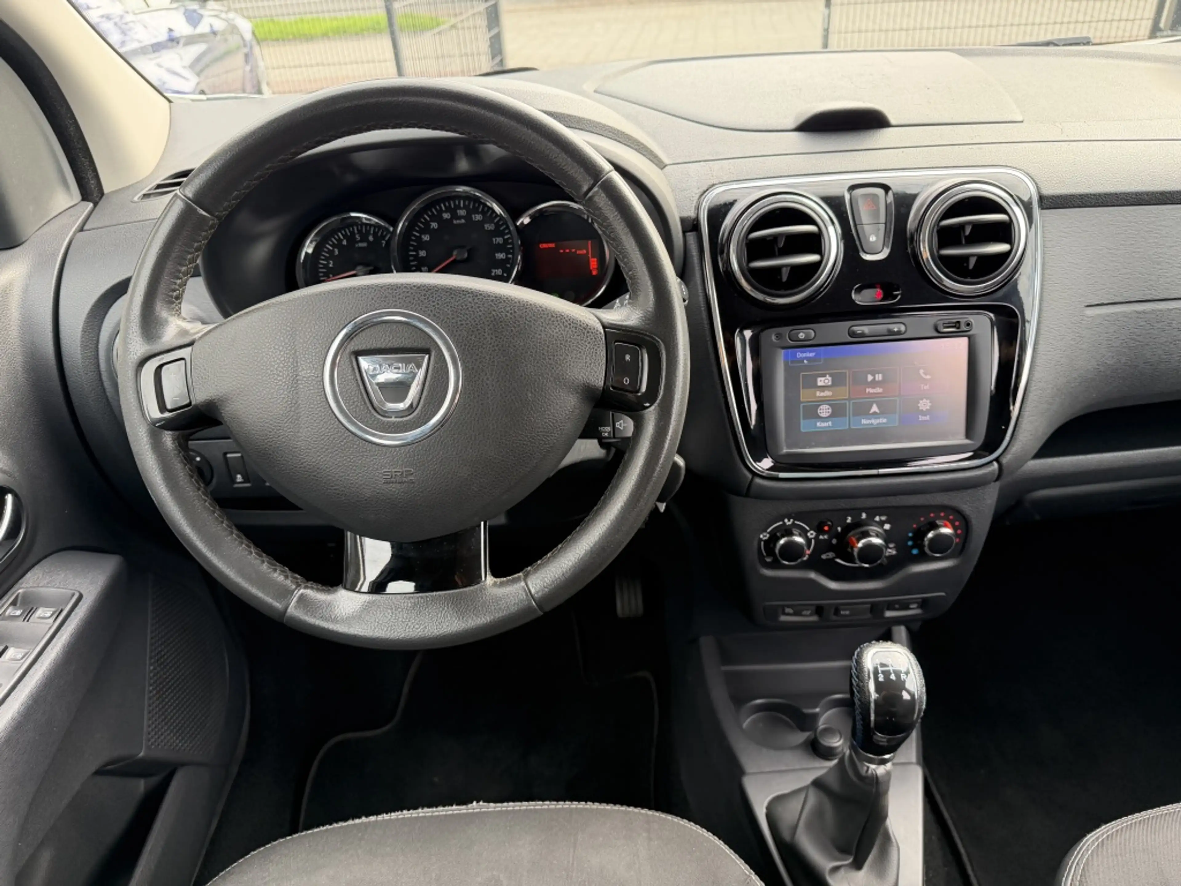 Dacia Lodgy 1.2 TCe Lauréate 7p. — photo 10