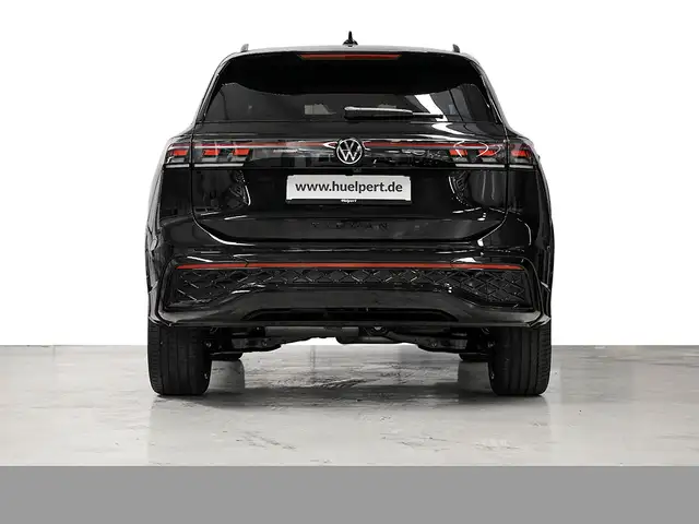 Volkswagen Tiguan view 4