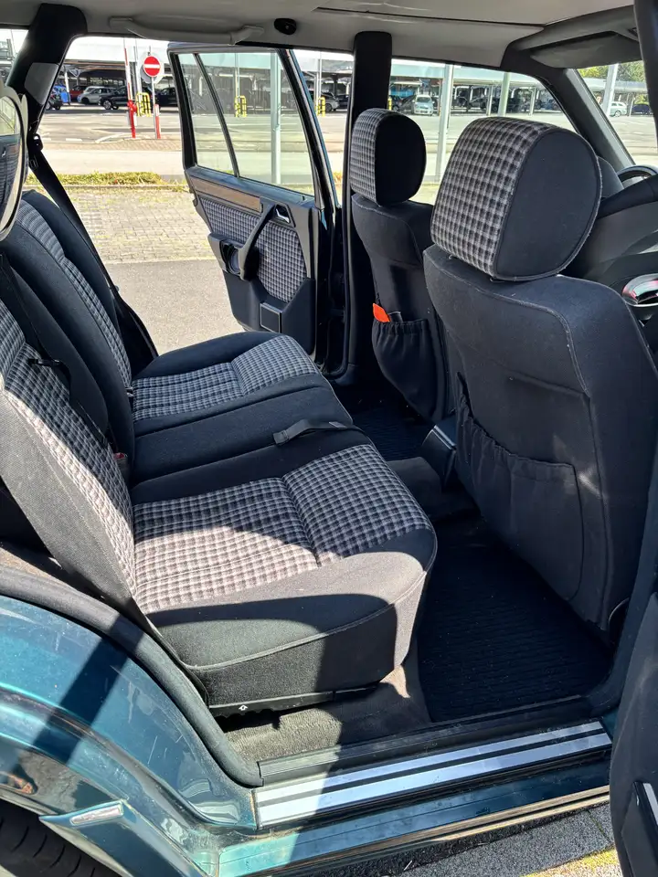 Mercedes-Benz E 200 TÜV bis 2/2028*elektr. Fensterheber*Schiebedach, foto 8