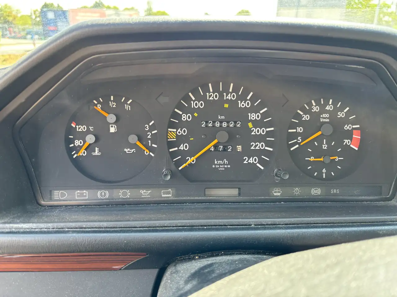 Mercedes-Benz E 200 TÜV bis 2/2028*elektr. Fensterheber*Schiebedach, foto 7