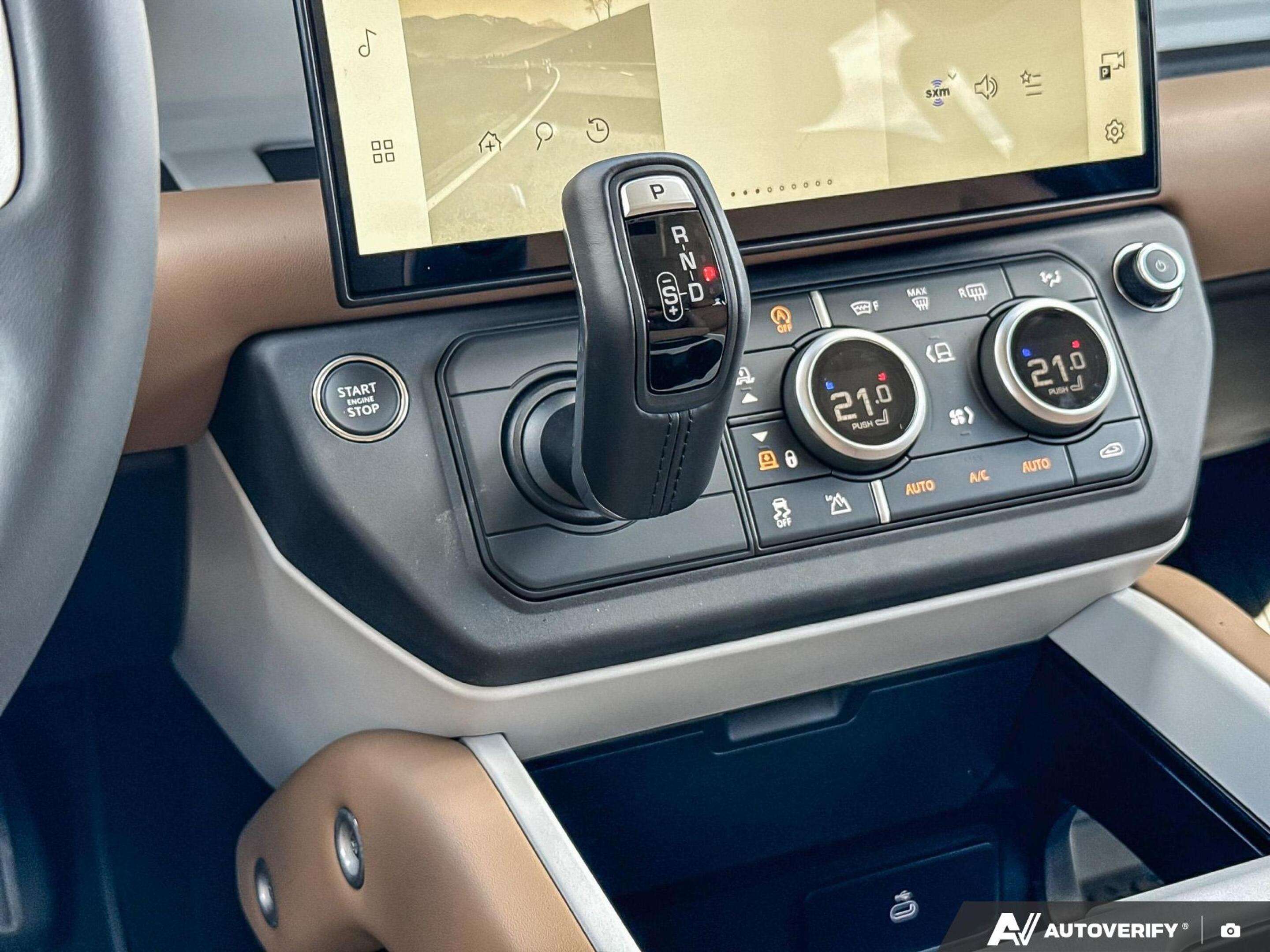 2026 Land Rover Defender 110 P300 S thumb 19