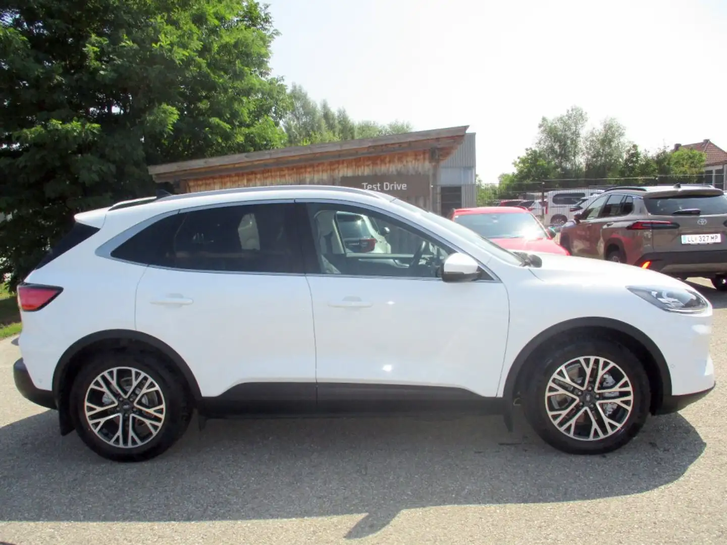 Ford Kuga 2,5 PHEV Titanium X Aut. Weiß - 2