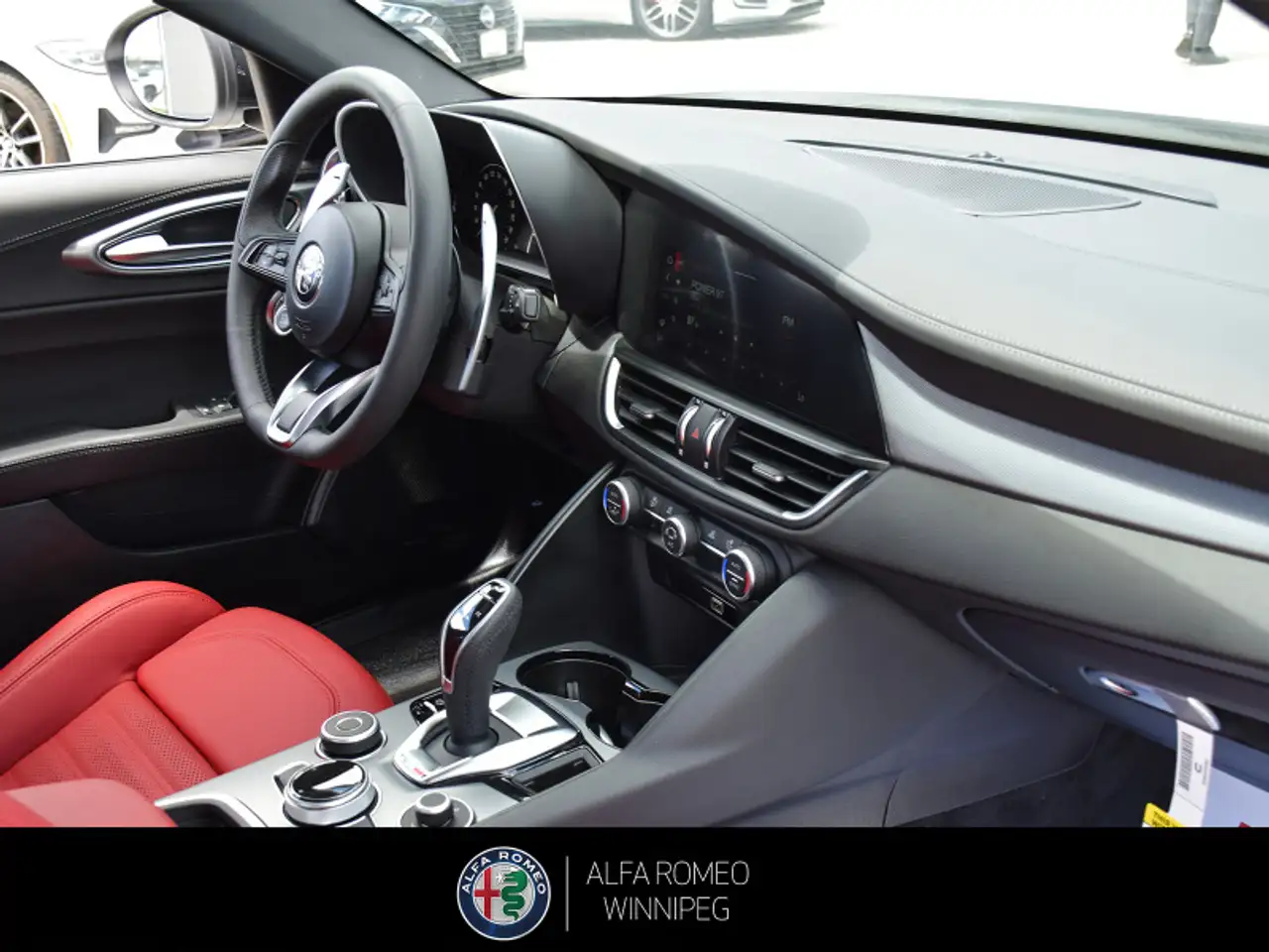 Alfa Romeo Giulia снимка Alfa Romeo Giulia