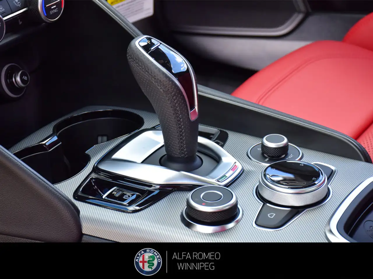 Alfa Romeo Giulia снимка Alfa Romeo Giulia