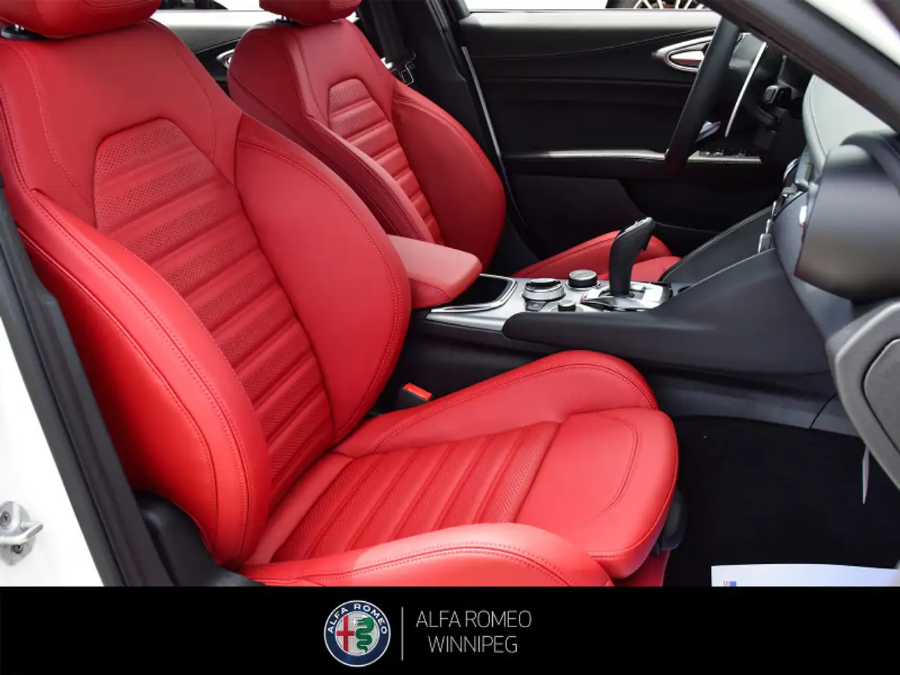 Alfa Romeo Giulia снимка Alfa Romeo Giulia