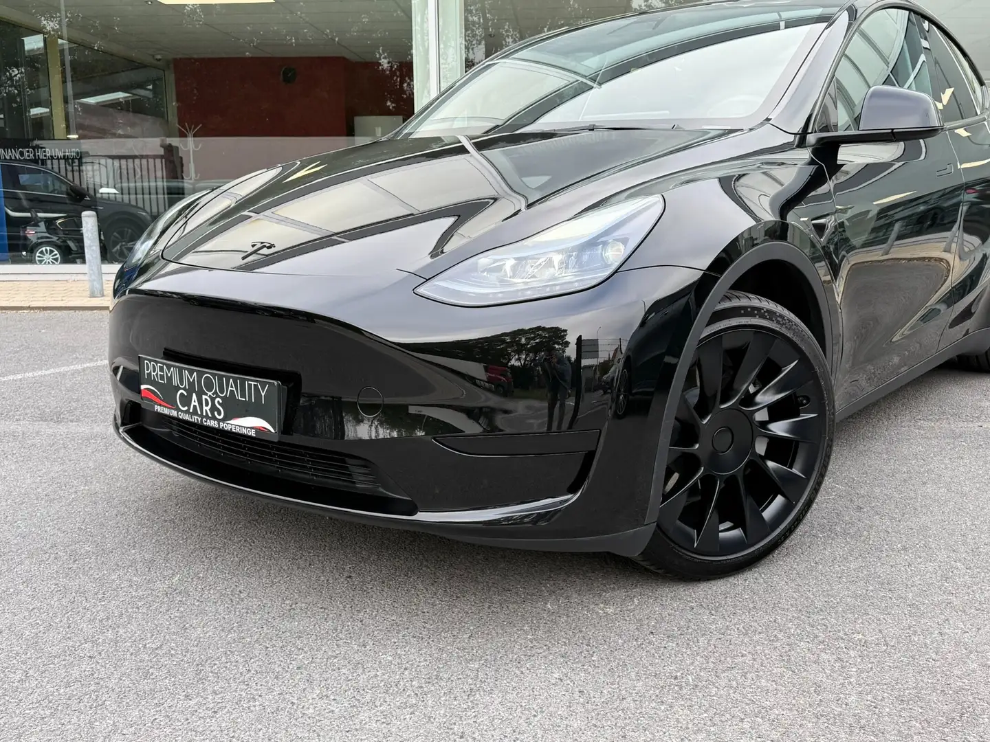 Tesla Model Y FULL BLACK / 20INCH / 360°CAM / ZETELVERWARMING Zwart - 2
