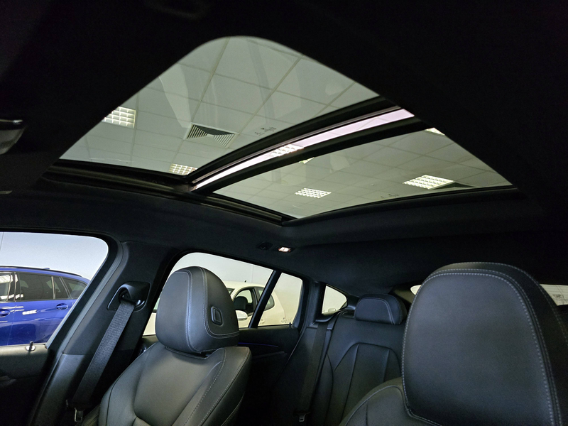 BMW X4 xDrive 20 d M Sportpaket Pano Kamera Navi Laser — photo 10