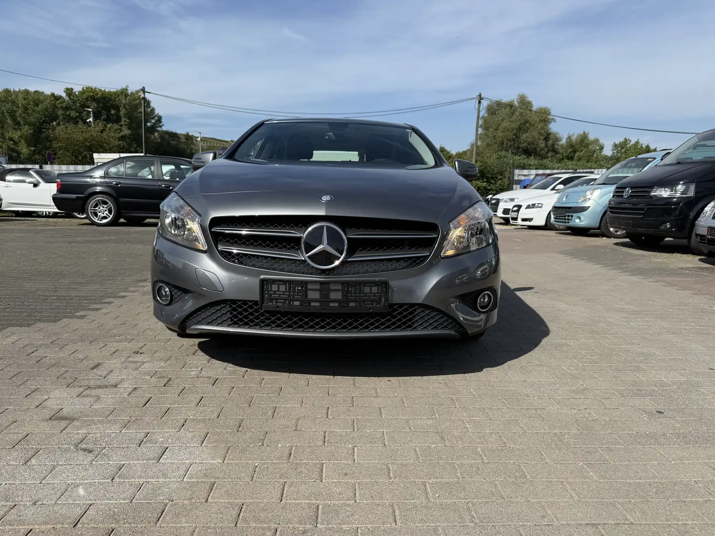 Mercedes-Benz A 180 A 180 BlueEfficiency (176.042) Grau - 1