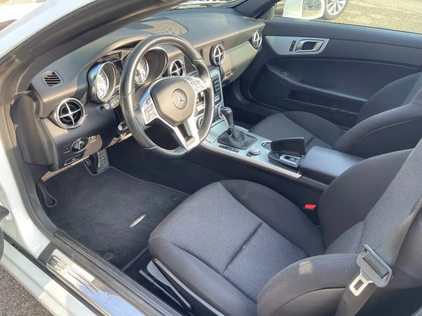 Mercedes-Benz SLK 200 200 Allestimento Sport Pelle PDC LED Blanc - 2