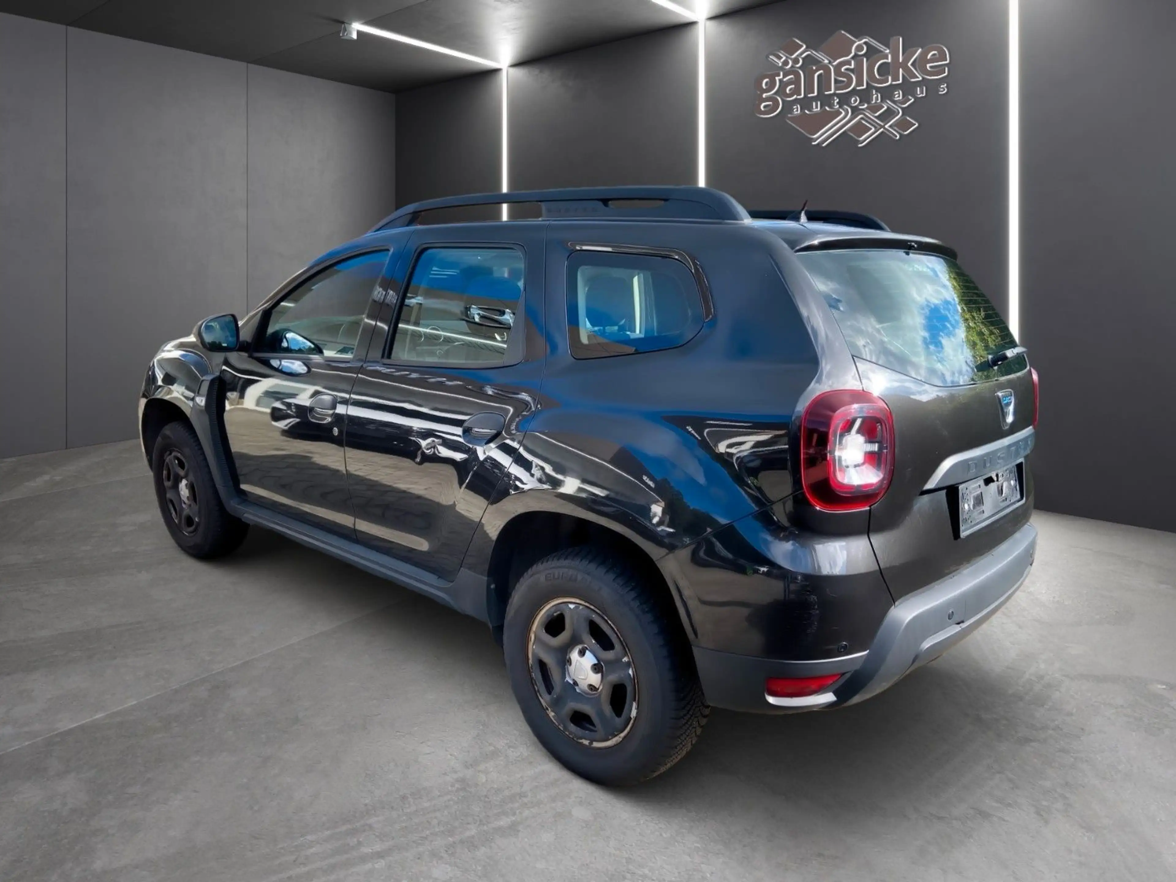 Dacia Duster TCe 130 2WD GPF Comfort — photo 5
