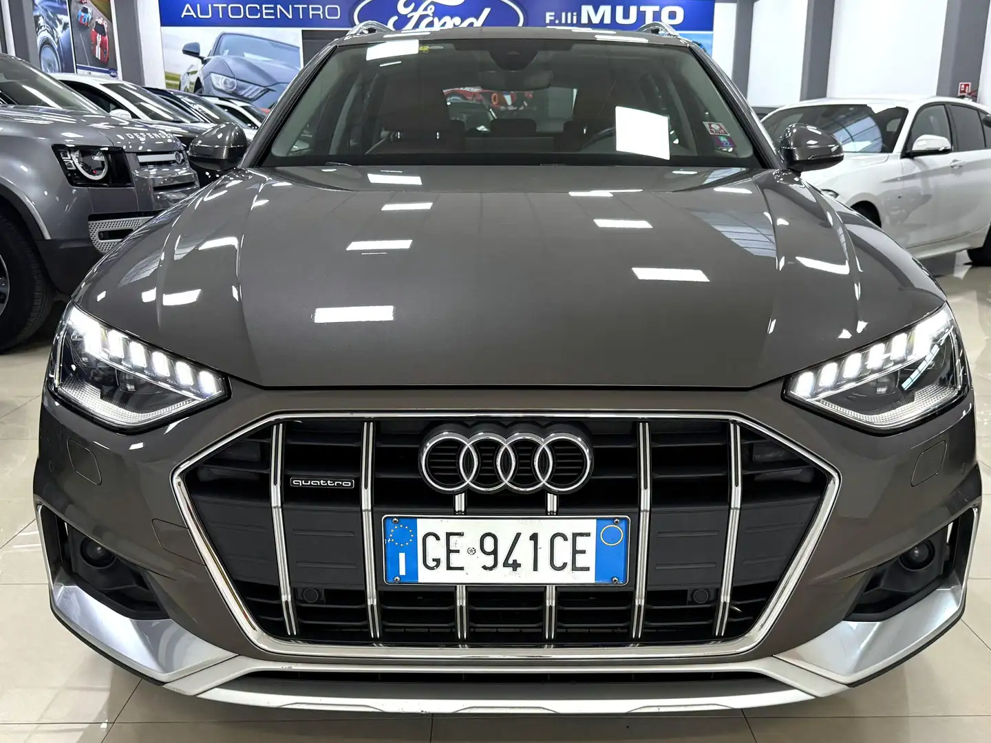 Audi A4 allroad 40 2.0 tdi mhev Identity Contrast 204cv s-tronic Gris - 2