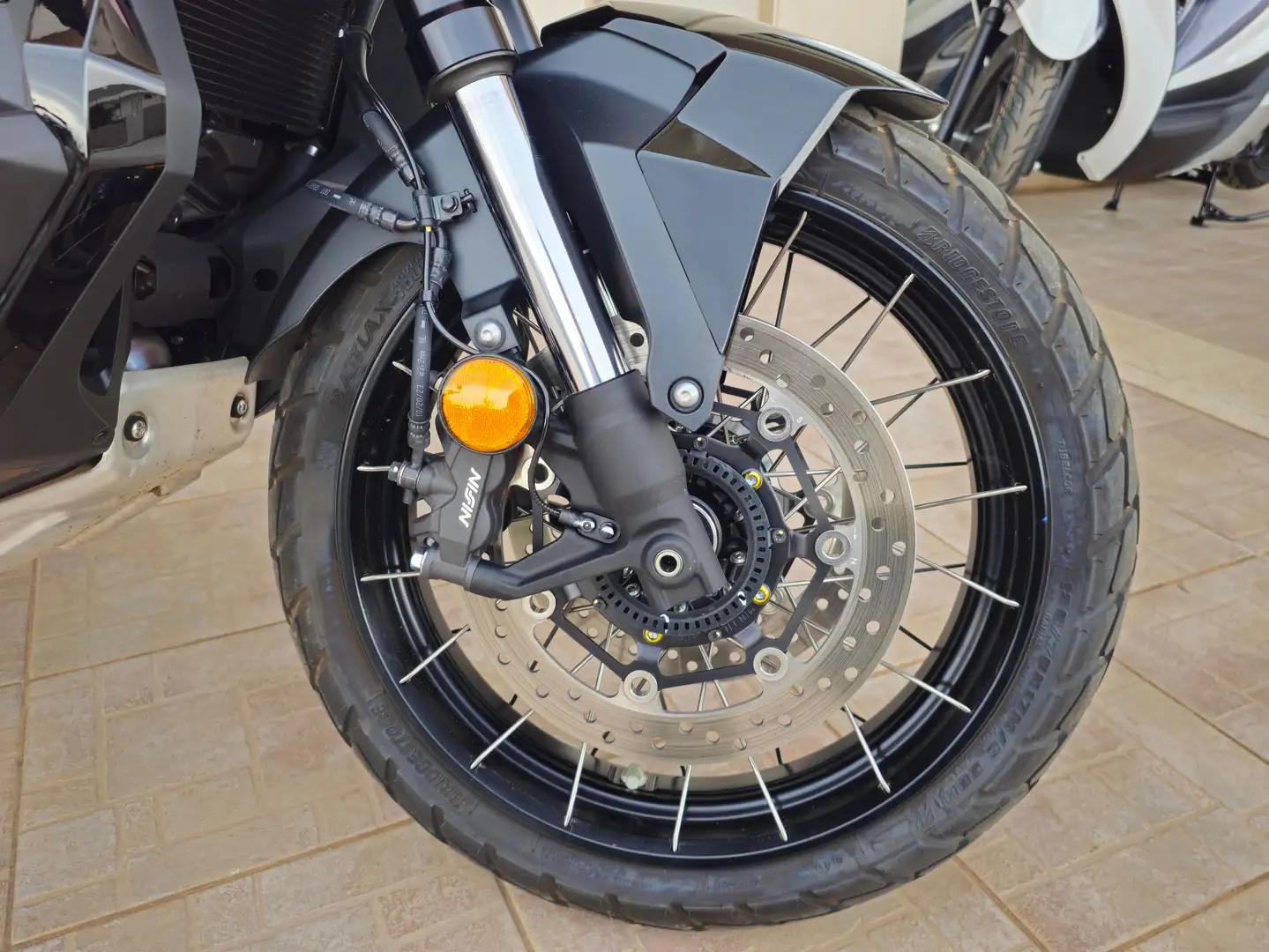 Honda X-ADV 750 Special Edition Roşu - 2