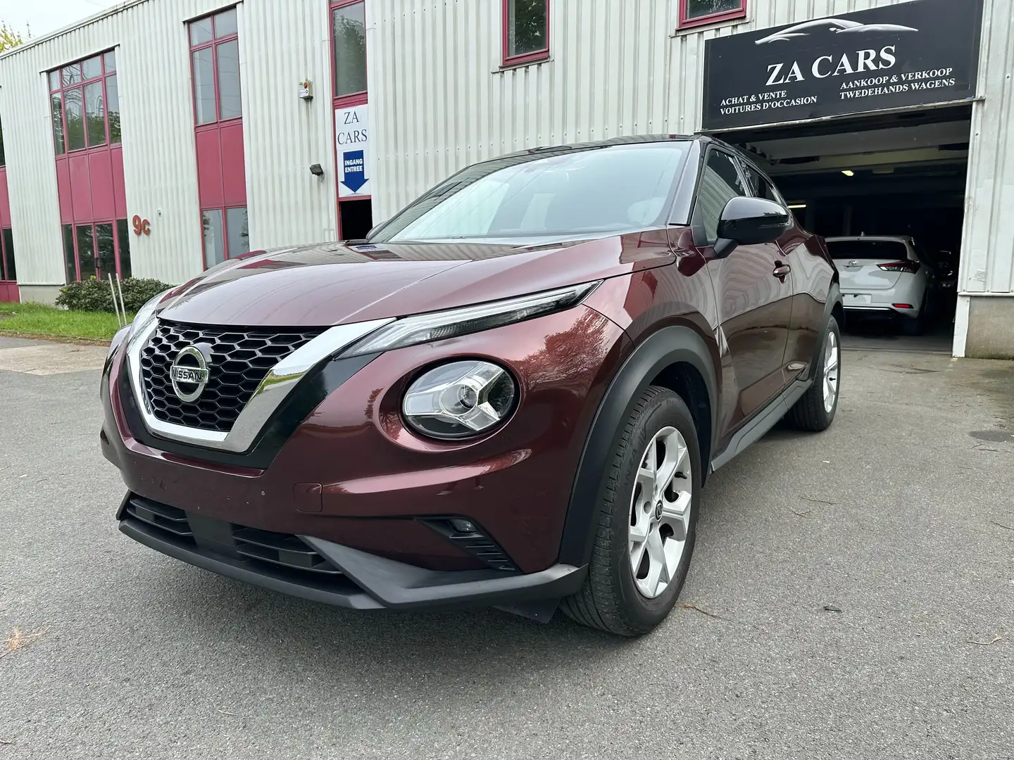 Nissan Juke 1.0 DIG-T2WD BusinessEdition DCT/ENTRETIEN COMPLET Rouge - 1