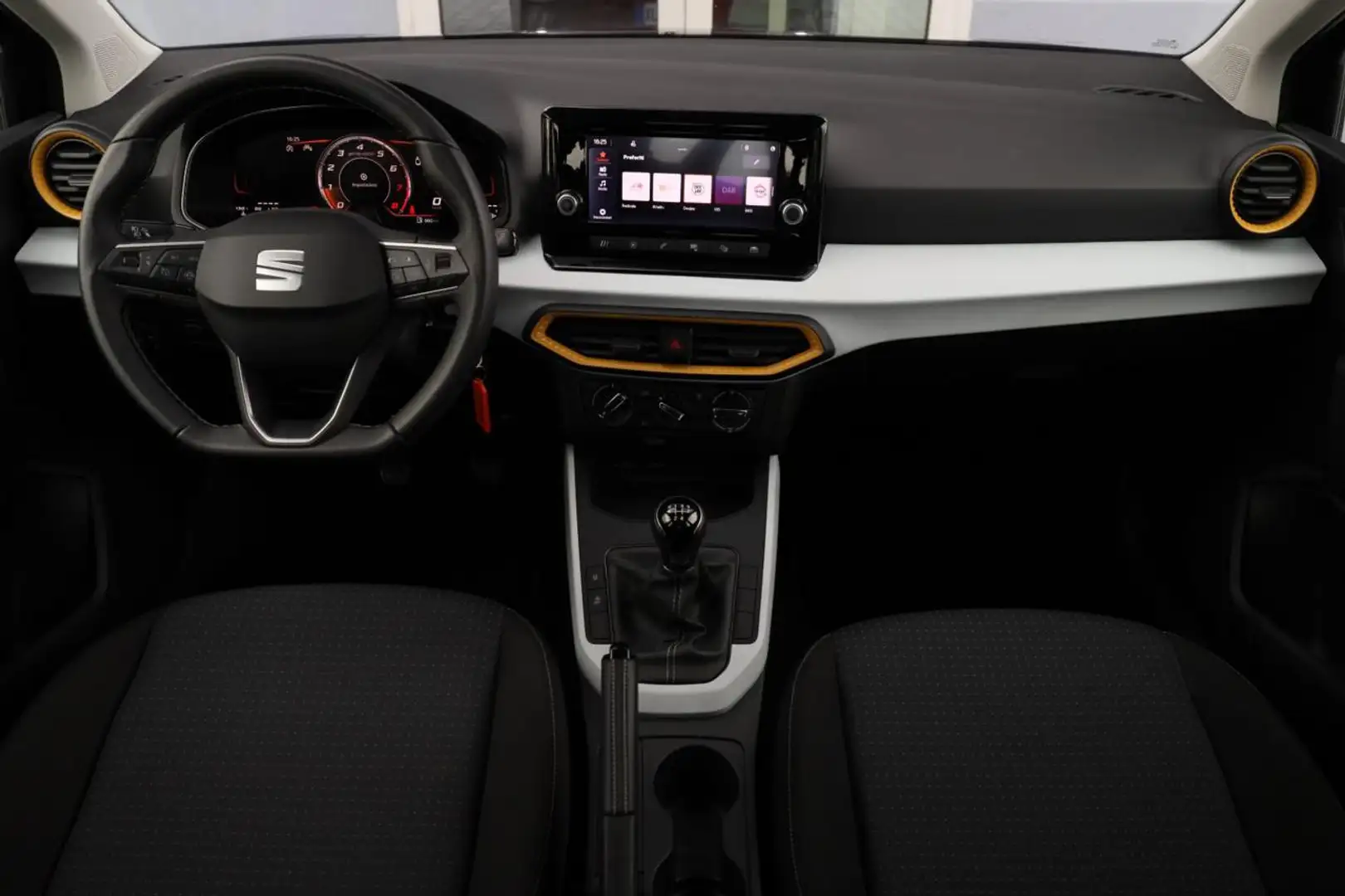 SEAT Arona 1.0 EcoTSI Style PREZZO NETTO Чорний - 2