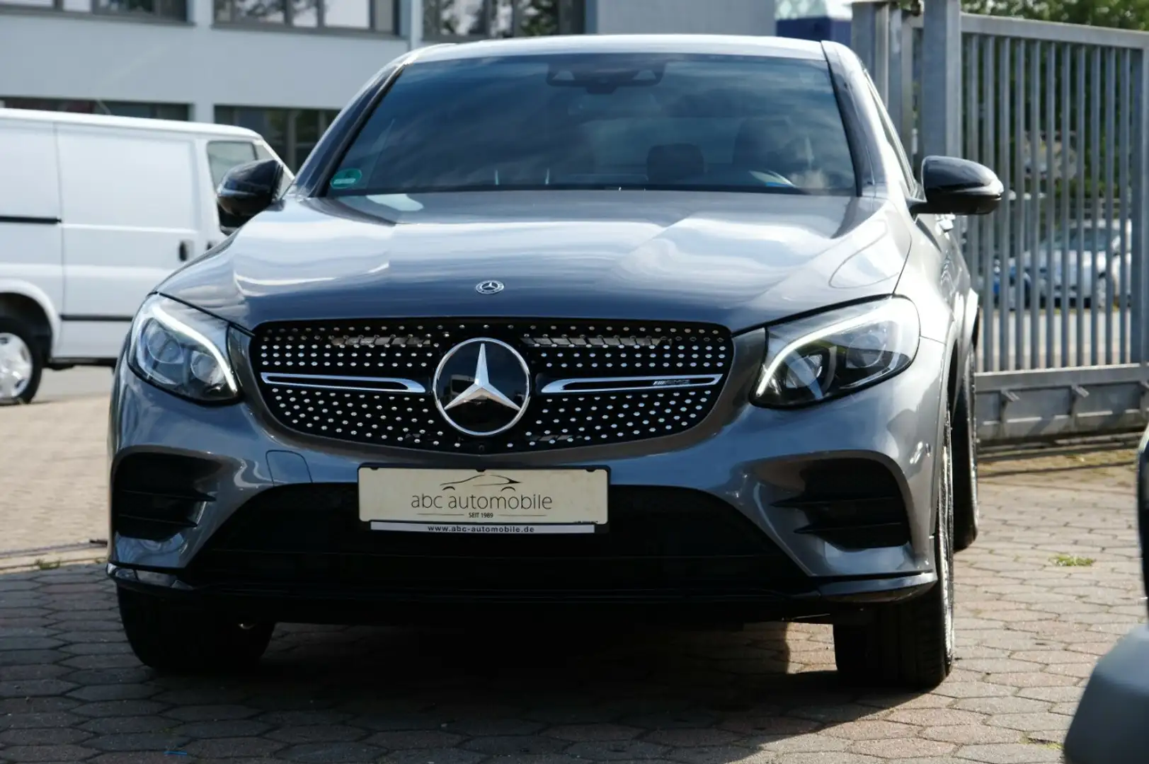 Mercedes-Benz GLC 43 AMG Coupe HUD Leder Carbon Assistenzpaket S-Dach Grau - 2