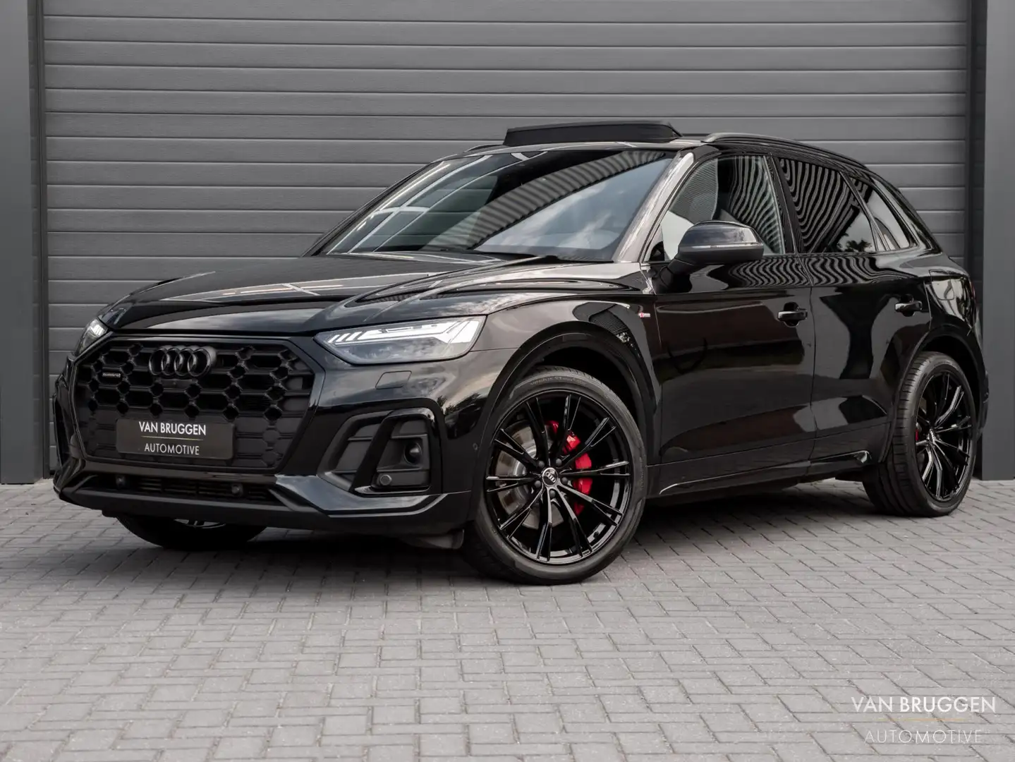 Audi Q5 55 TFSI e S-Line Pano Luchtvering B&O Head-up 360 Zwart - 1
