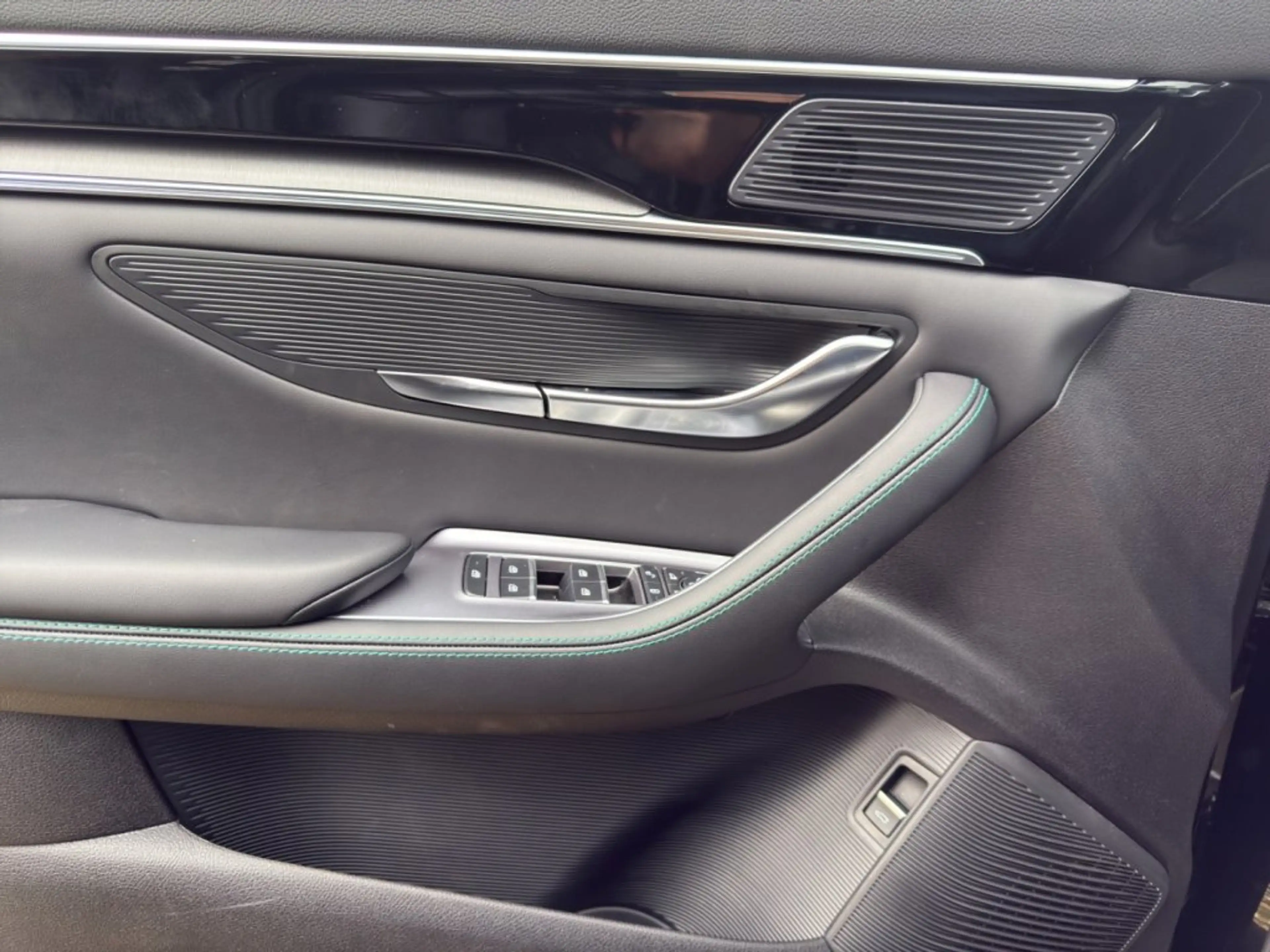 BYD Seal U Comfort — photo 14