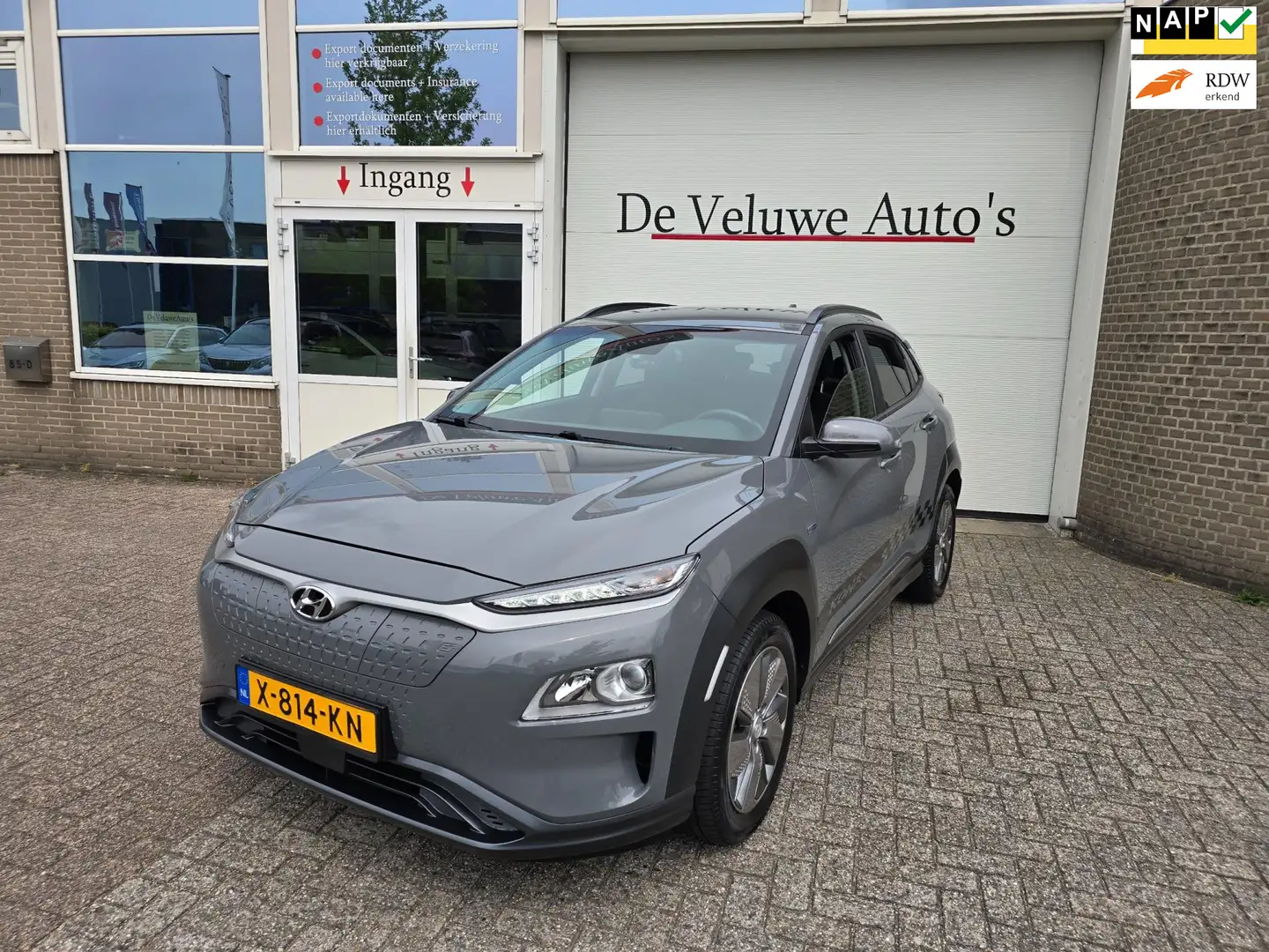 Hyundai KONA EV Comfort Smart 39 kWh Grijs - 1