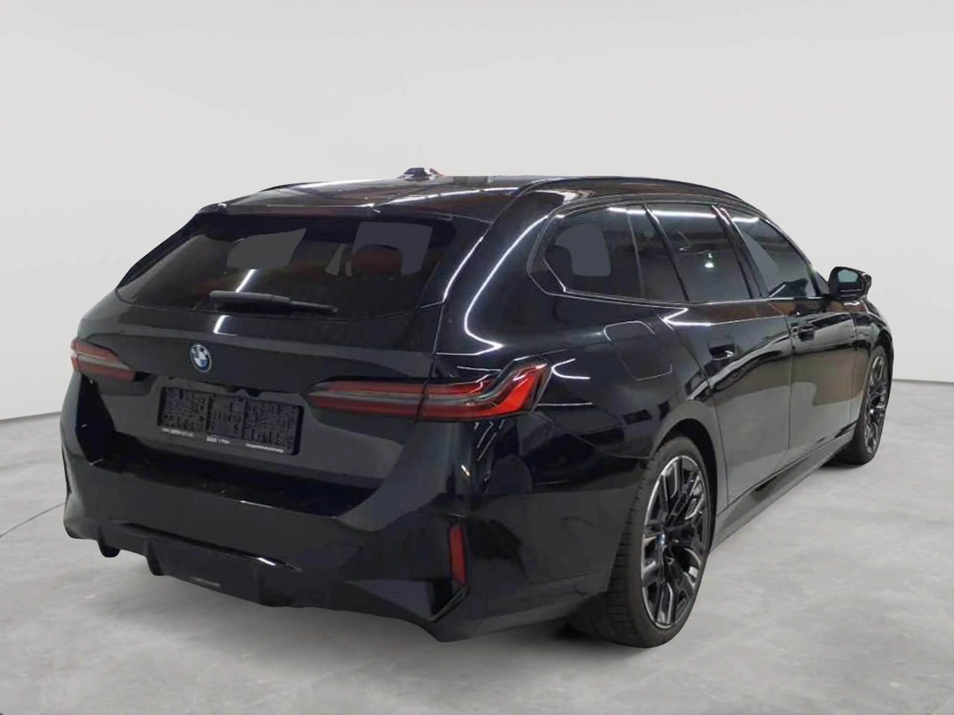 BMW i5 i5 M60 Touring M Sport Pro AHK Sitzbel HuD — photo 4