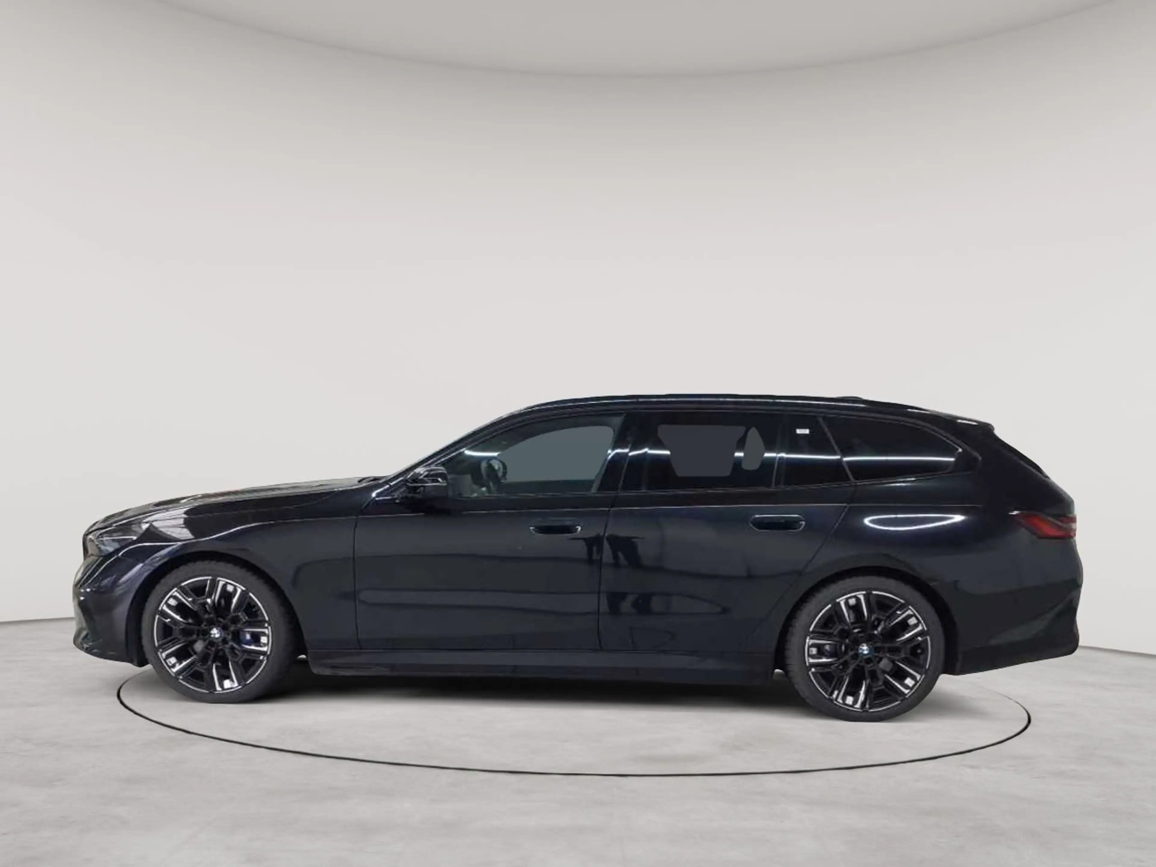 BMW i5 i5 M60 Touring M Sport Pro AHK Sitzbel HuD — photo 6